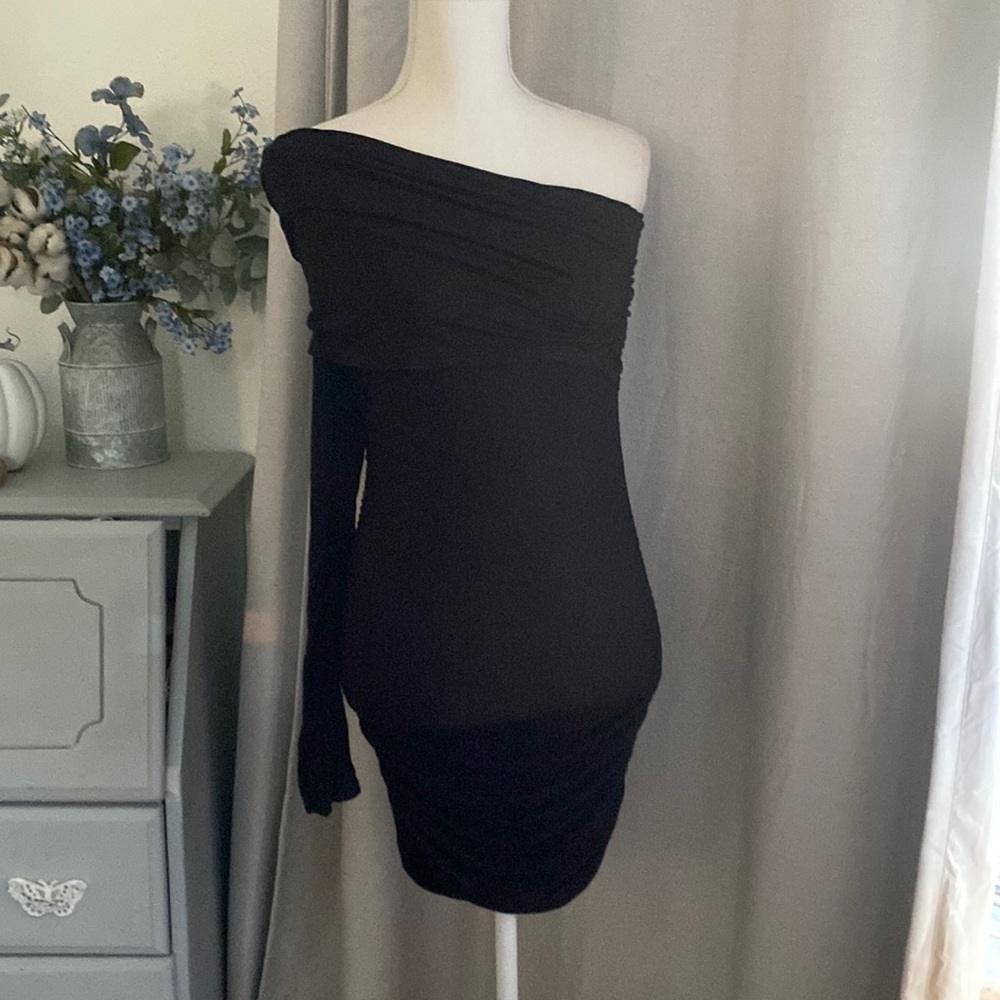 Black mini dres